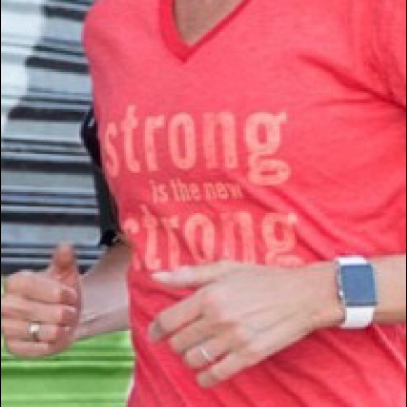 Meet your Posher, Cali Keys - Picture 2 of 3